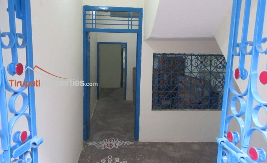 20 Anks West Facing Old G + 1 Floors #OldHouseforSale at Only Land Cost in Korlagunta, #Tirupati